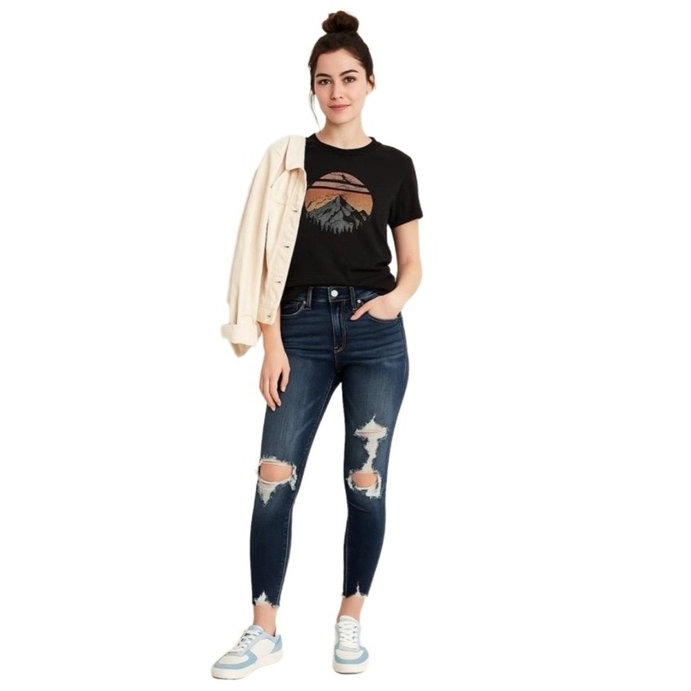 American Eagle Outfitters Jeans Womens 2 Short Super Stretch Distressed‎ Skinny